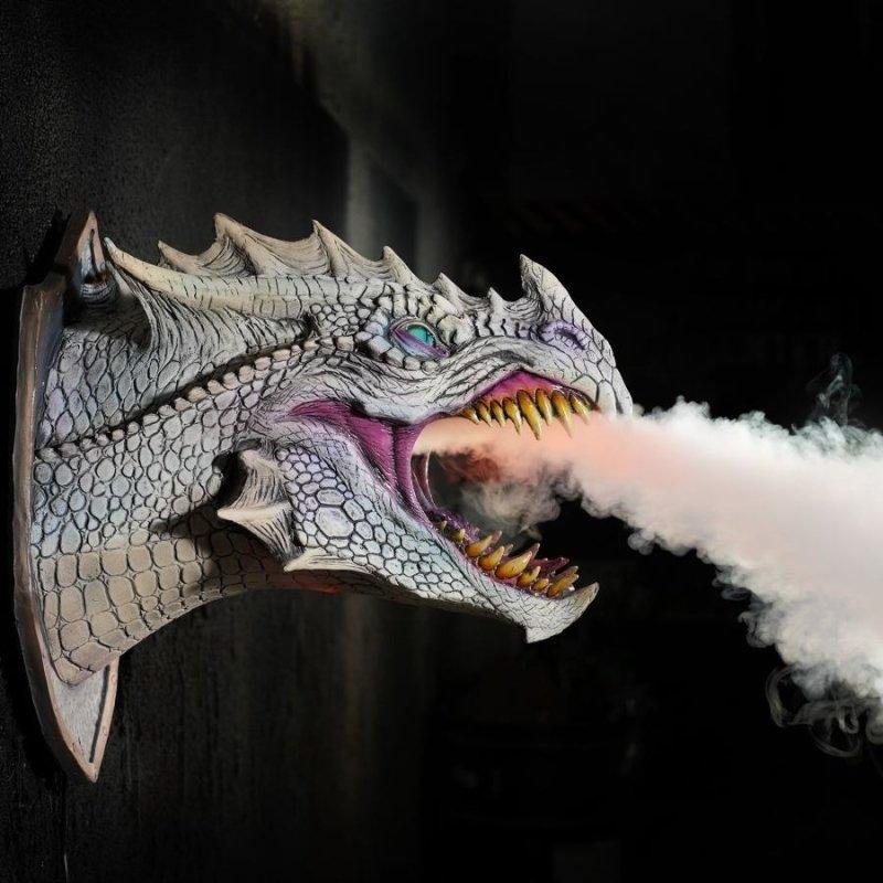 Dragon sculpture for Halloween decoration 2021 - MAGICO