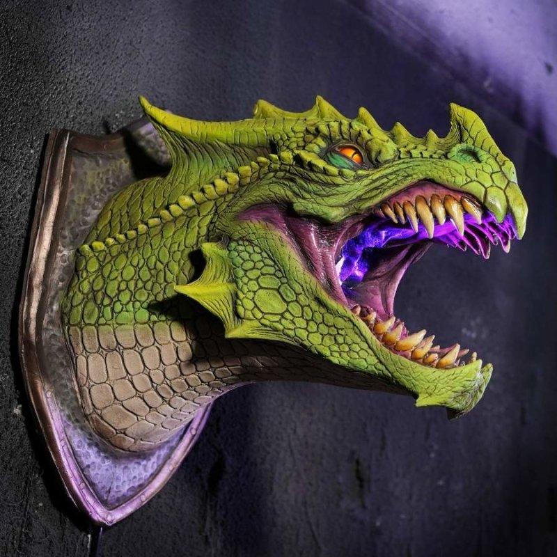 Dragon sculpture for Halloween decoration 2021 - MAGICO
